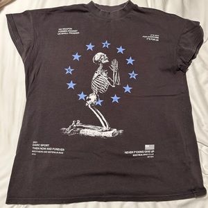DARC SPORT KNEELING TEE